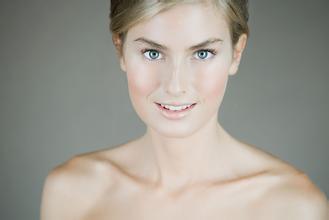 电子游戏网站登录线路 何が悪いのか文句を言いましょう！浅間のためらいがちな口が固く絞められた。